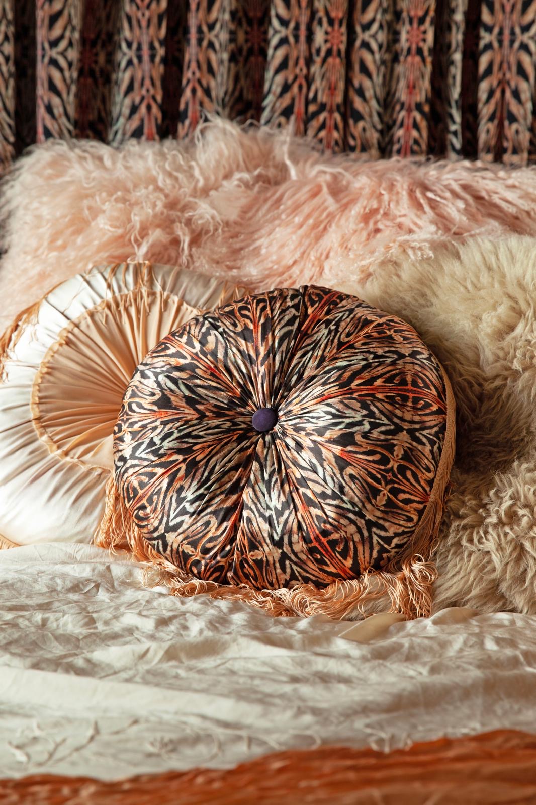 ab1a401c-0ed9-4ff2-bb8f-decb7c89660f 2 anna hayman fabric